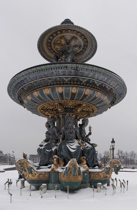 fontaine de la Mer, place de la Concorde Paris