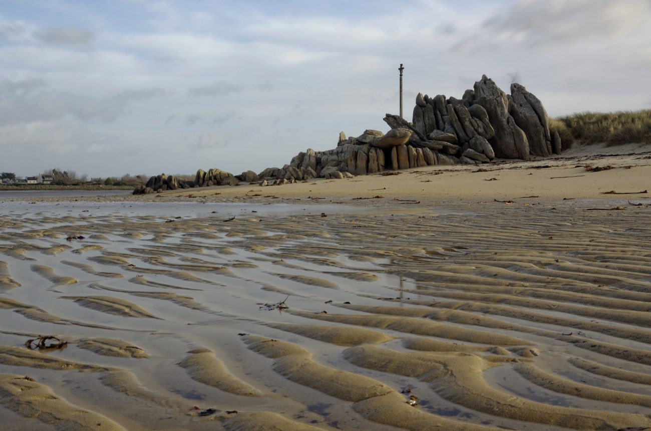 baie de Guissény sur mer, calvaire à la baie de Guissény, finistère, bretagne, Guissény