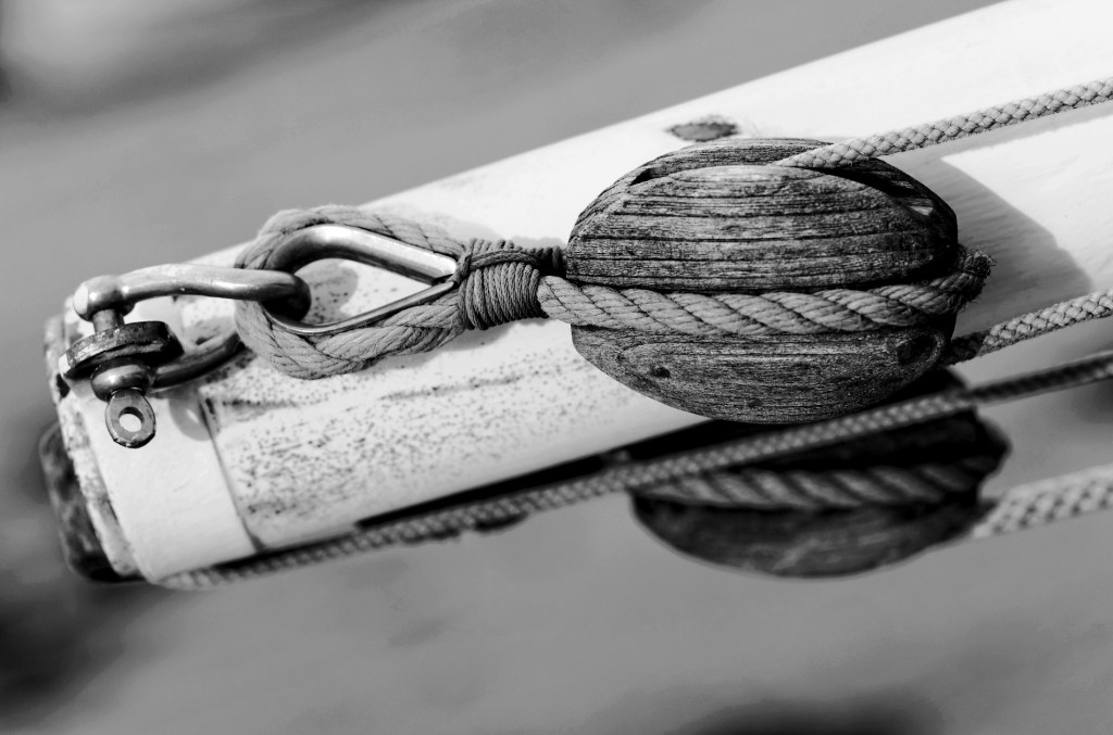 poulie bateau, détail marin, N&B, port de korejou, Plouguerneau, finistère, bretagne
