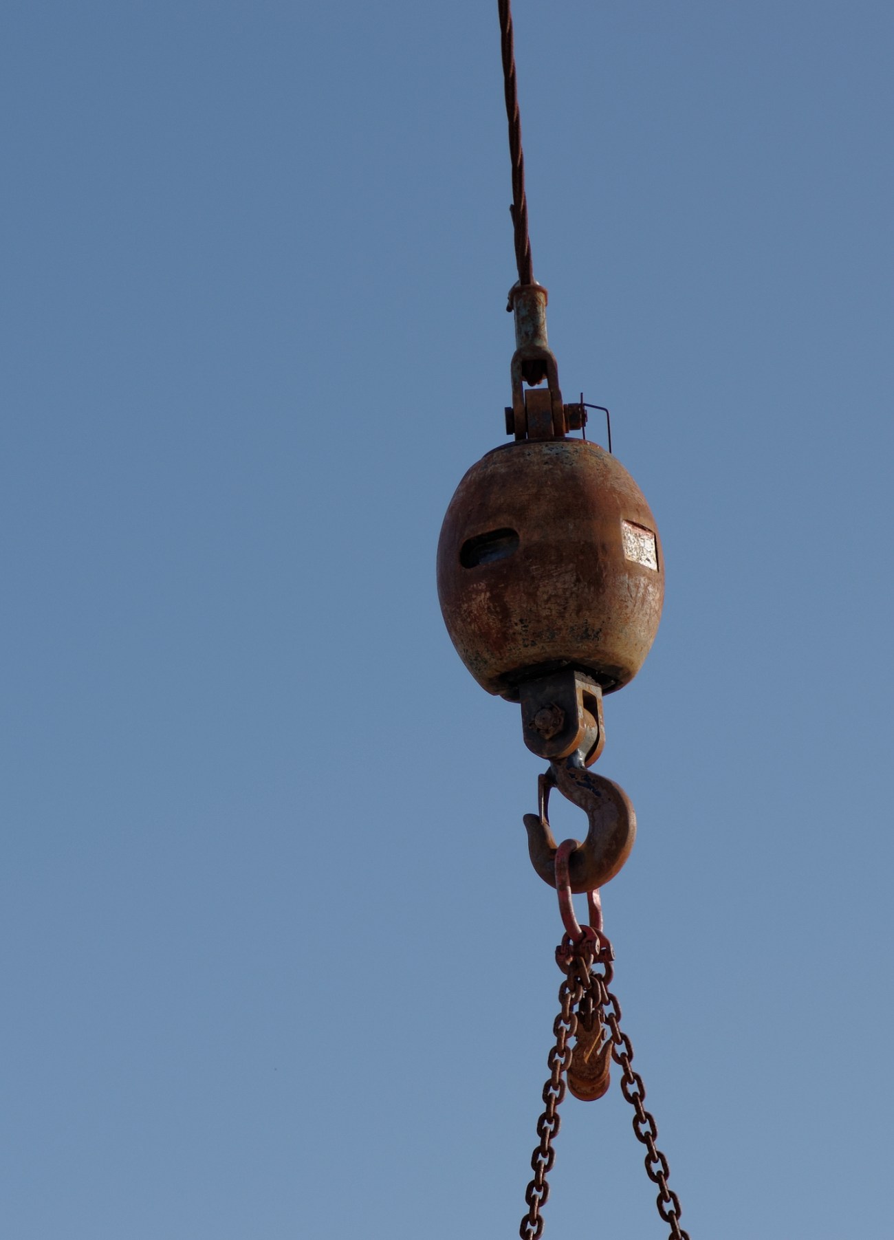 détail bateau, treuil sur bateau, port de commerce, Brest, finistère, bretagne