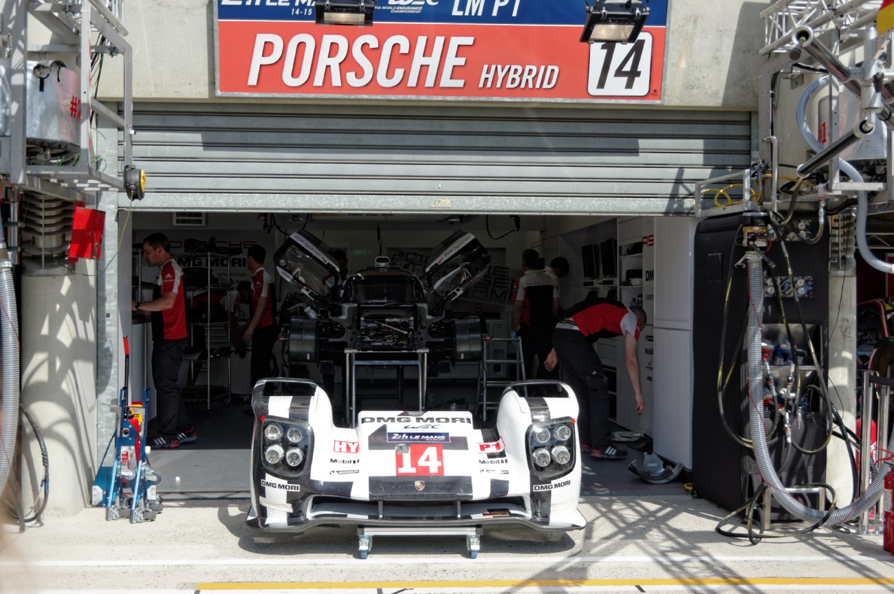 paddocks, stand 24 h du mans, 24 heures du Mans, courses automobiles, circuit 24 heures du Mans,