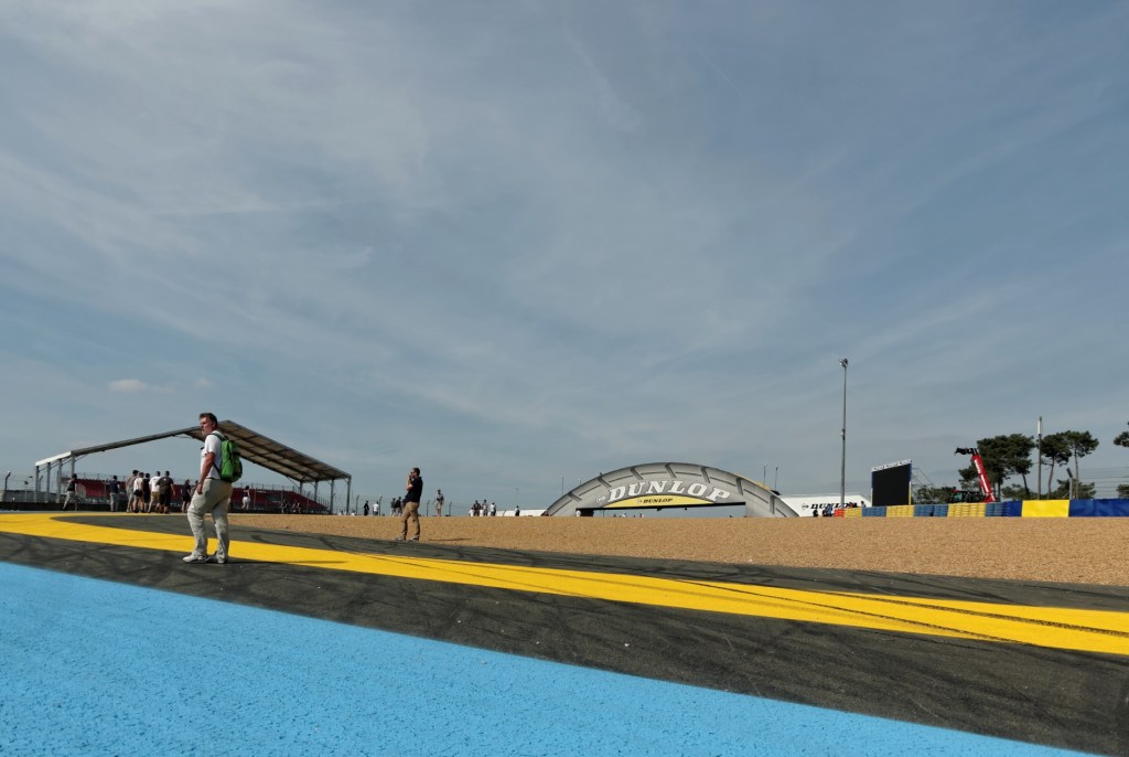 circuit 24 Heures du Mans, Le Mans, course automobile, pont Dunlop Le Mans, 