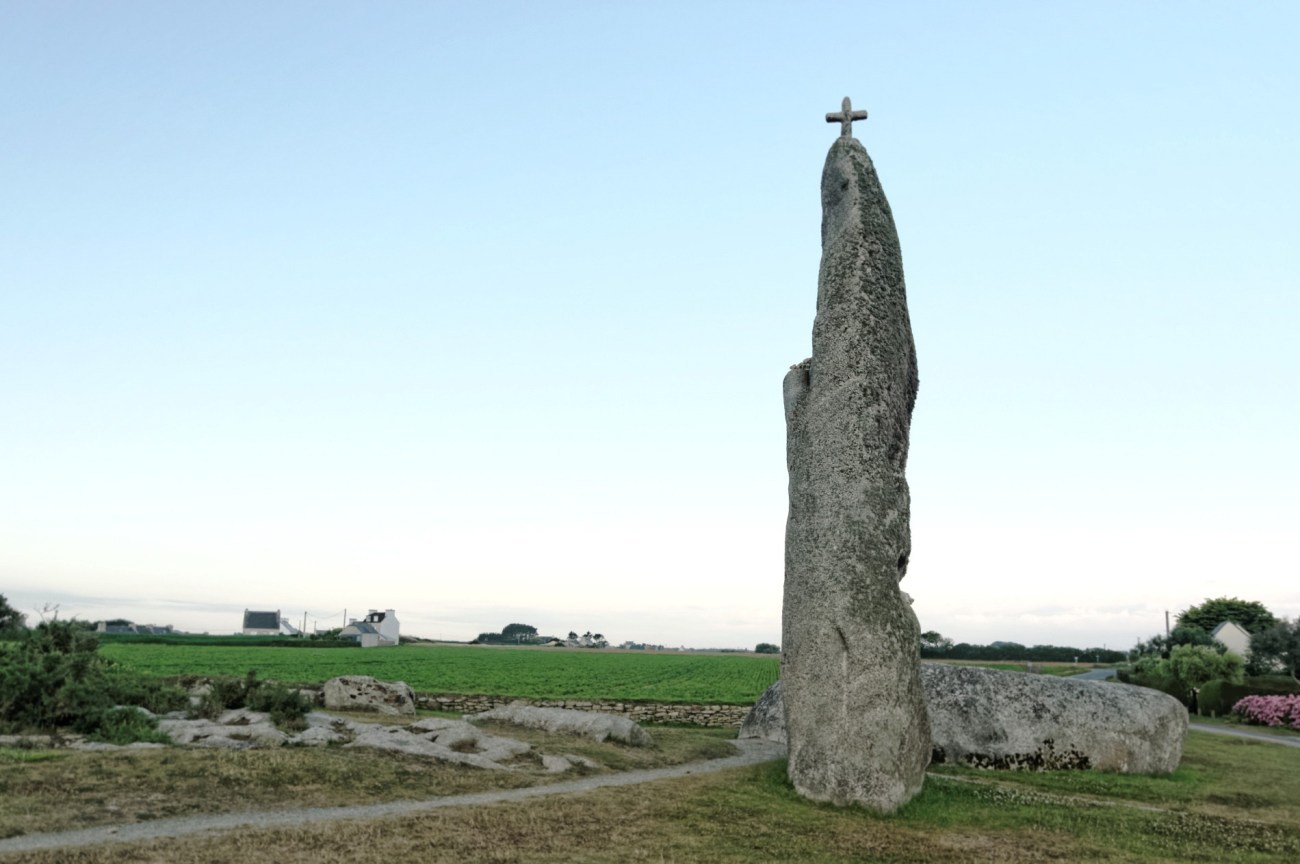 menhir, menhir de Men Marz, bretagne,finistère