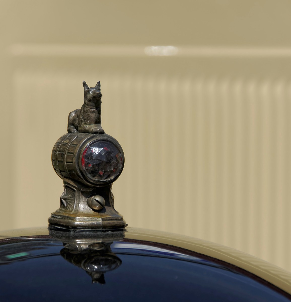 Détail voiture au Classic British Welcome 2014 de Saint-Saturnin dans la Sarthe.