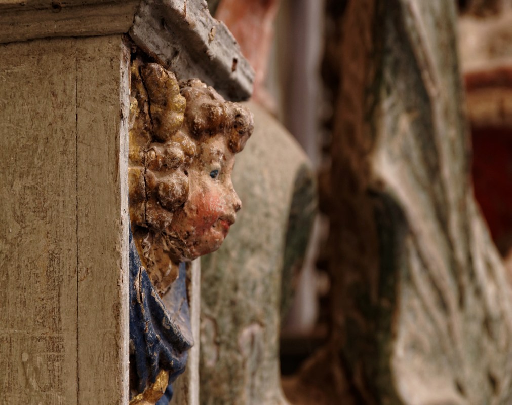 détail retable église Notre Dame Lampaul Guimiliau