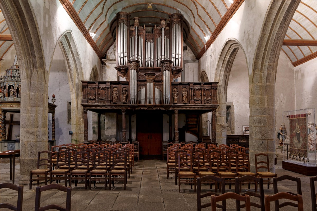 orgue église Notre Dame Lampaul Guimiliau