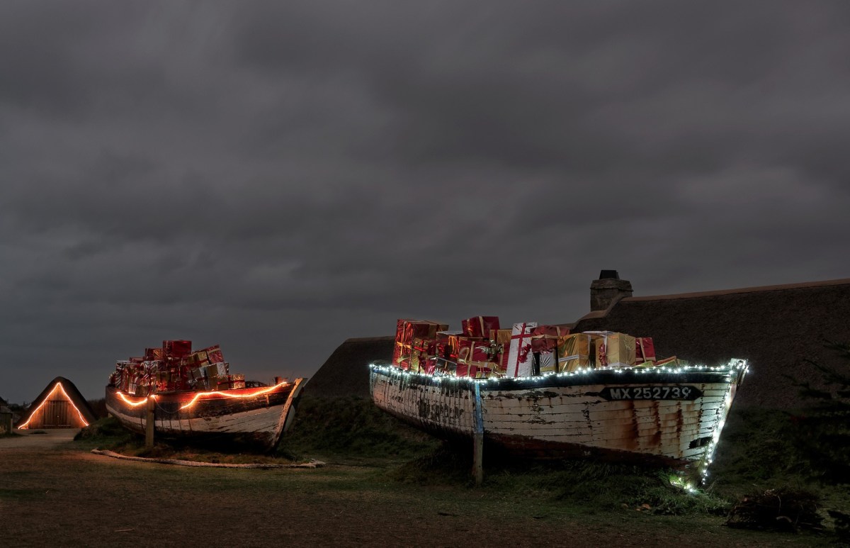 Noël, cadeaux, vieilles coques, bateau, Ménéham, Kerlouan, fniistère, bretagne, village de pècheurs de Ménéham
