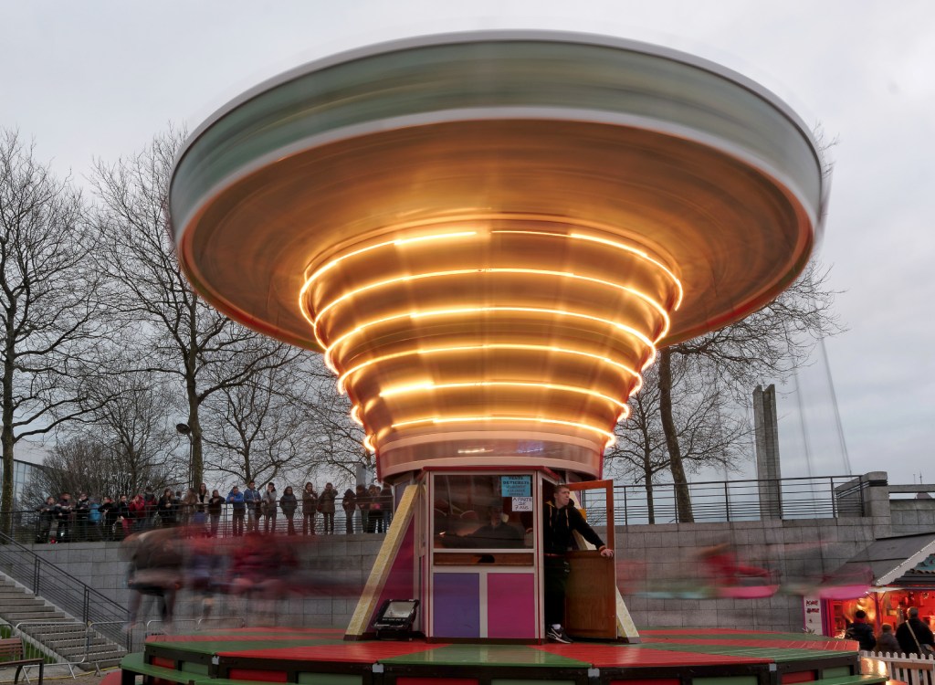 manège, marché de noël à Brest, bretagne,finistère