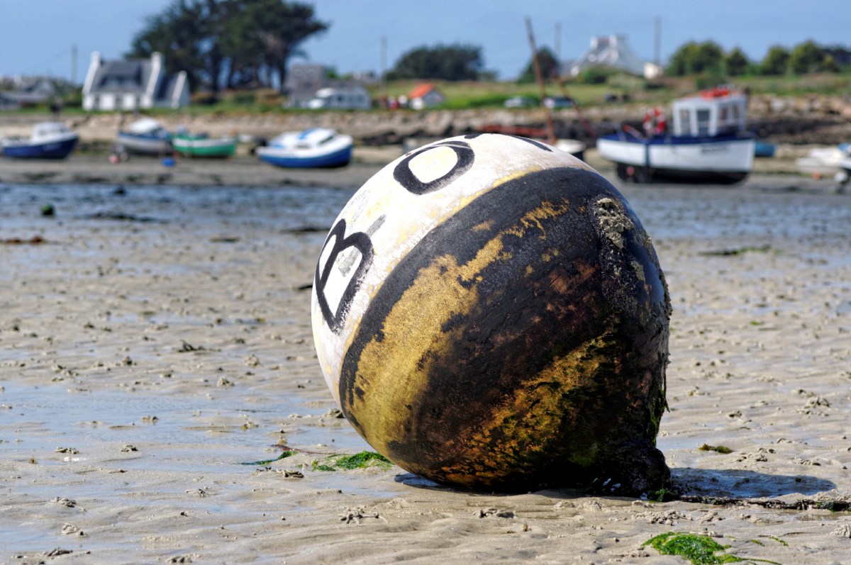 bouée d'amarrage, bouée corps mort, Koréjou, Plouguerneau, finistère, bretagne