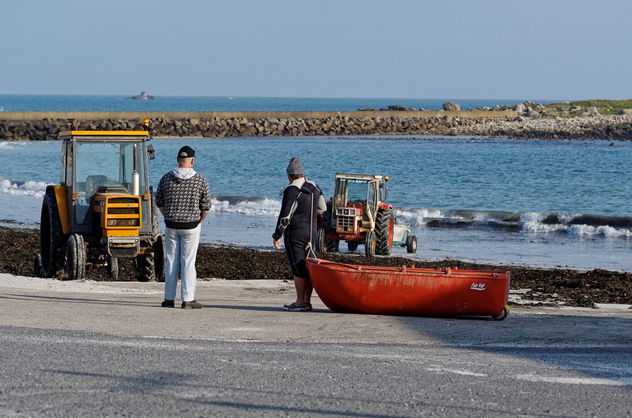 Le Curnic, port du Curnic, tracteurs, pêche, godille, bretons, Guissény, bretagne, finistère