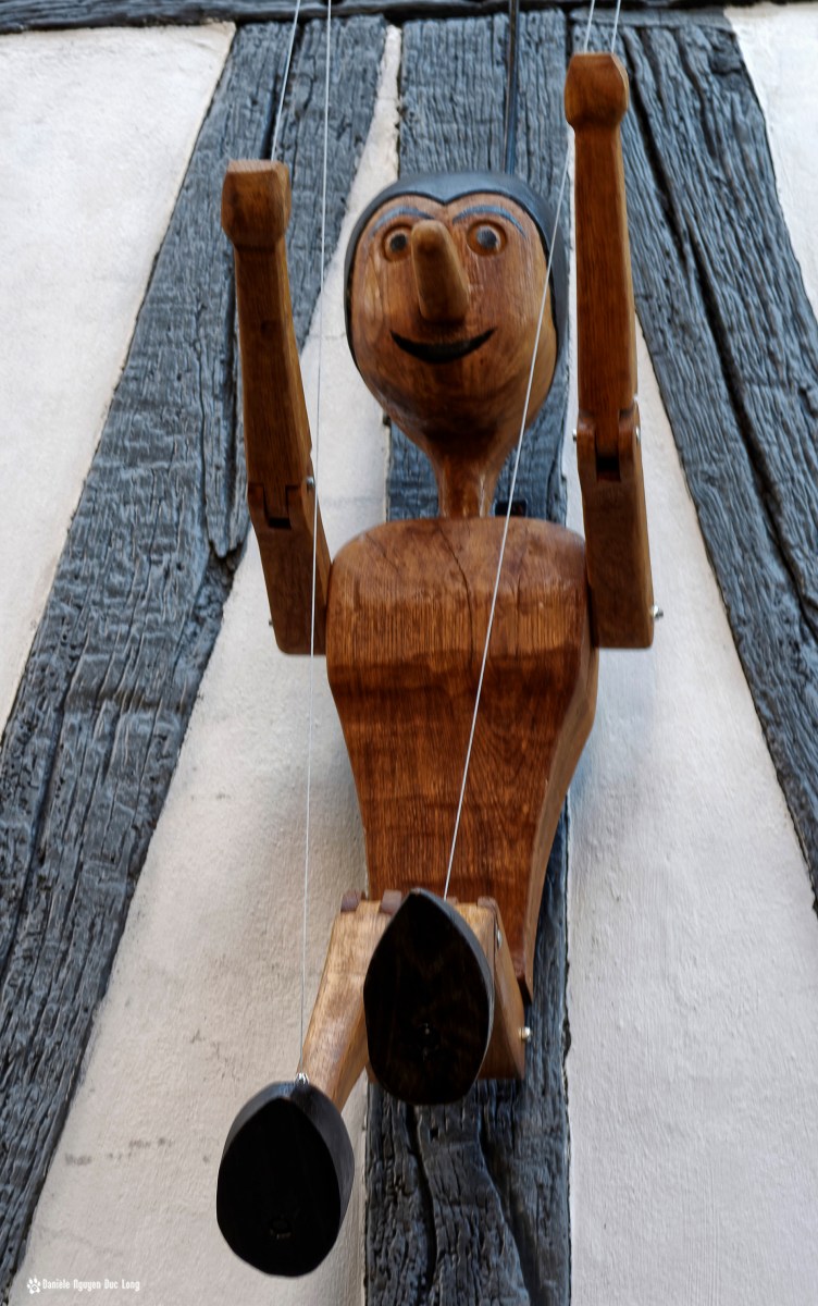 pinocchio façade maison face