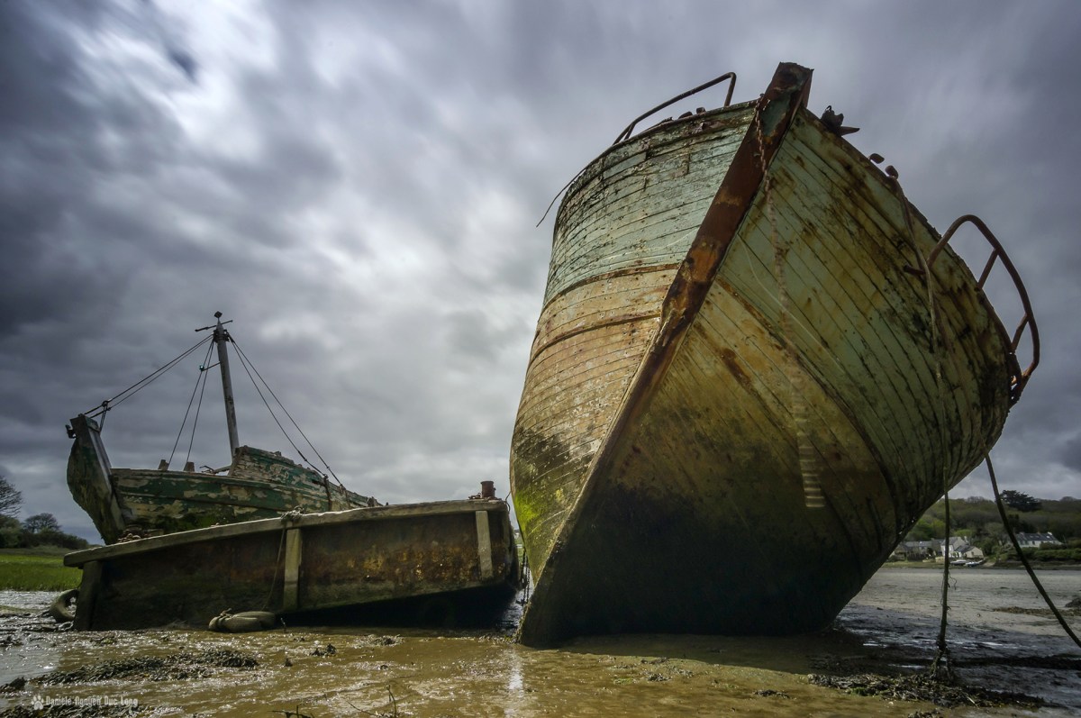 pose longue épaves l'auberlac'h 2 coques face et barge, pose longue épaves l'auberlac'h algues, anse de St-Guénolé, les épaves de St-Guénolé, les épaves de Lauberlac'h,