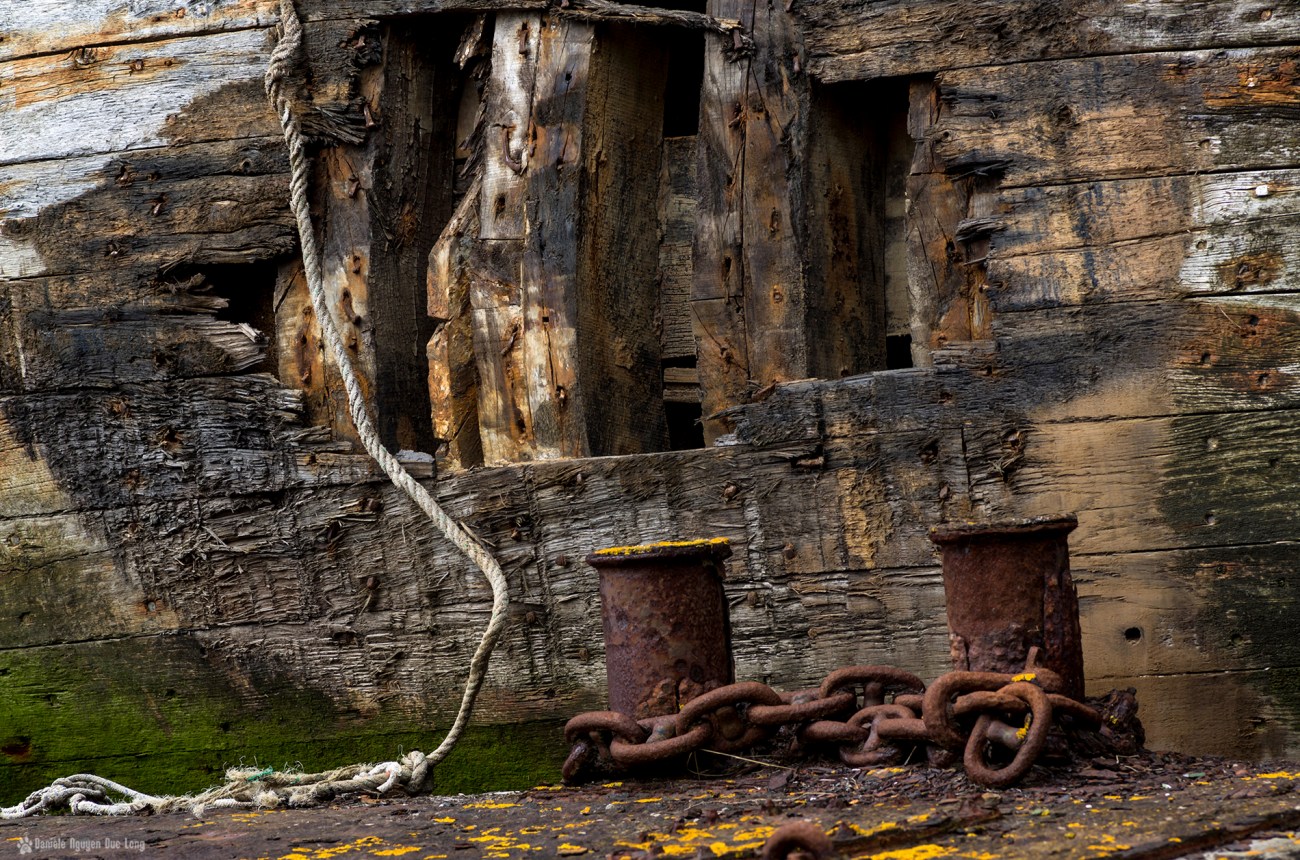 épave coque percée bites rouillées st guénolé copie