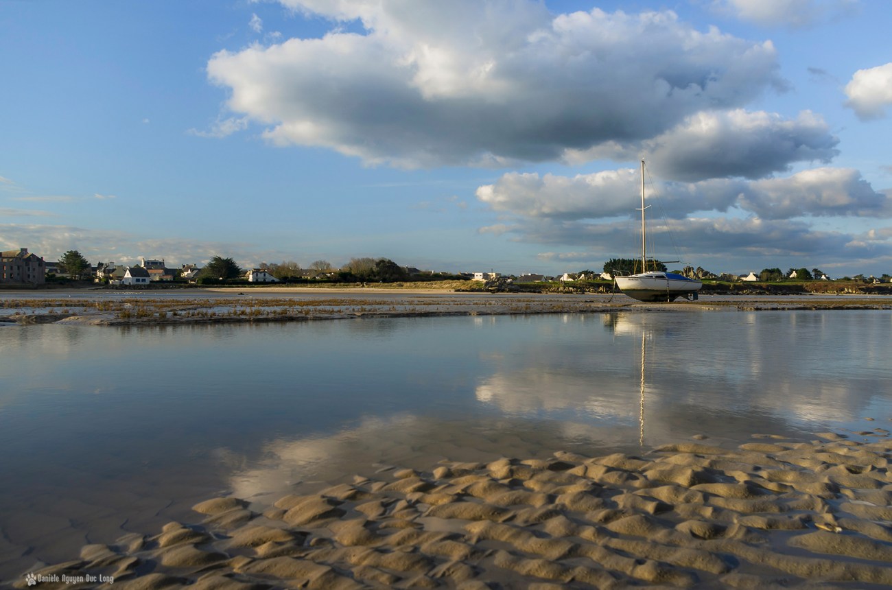 lever soleil baie sur voilier, lever de soleil, baie de Guissény,bretagne, finistère