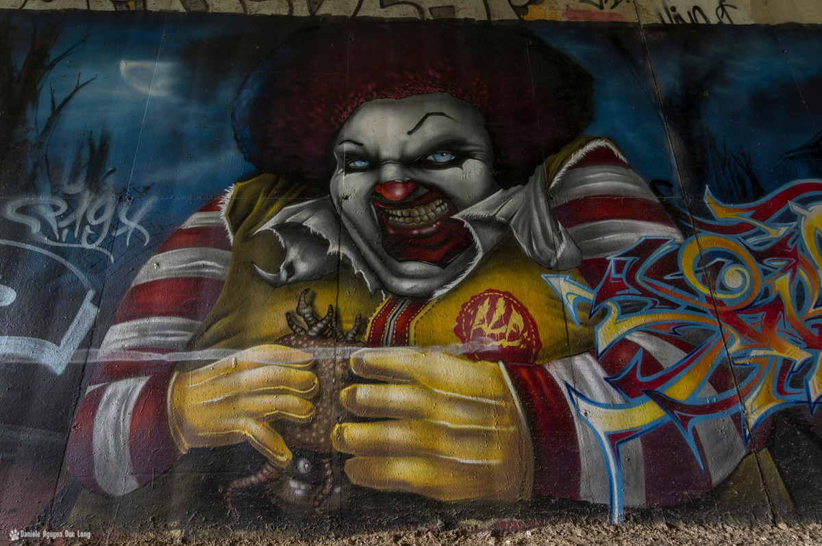 tunnel A10 gros plan sur le clown, street art,
