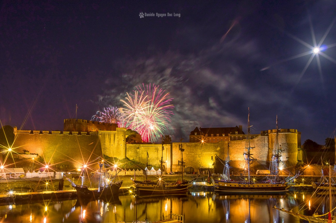 Brest 2016 feu d'artifice château 02 copie, feu d'artifice Tonnerres de Brest, Brest 2016, Château de Brest, feu d'artifice et l'Hermione, Brest, Bretagne, Fiistère 