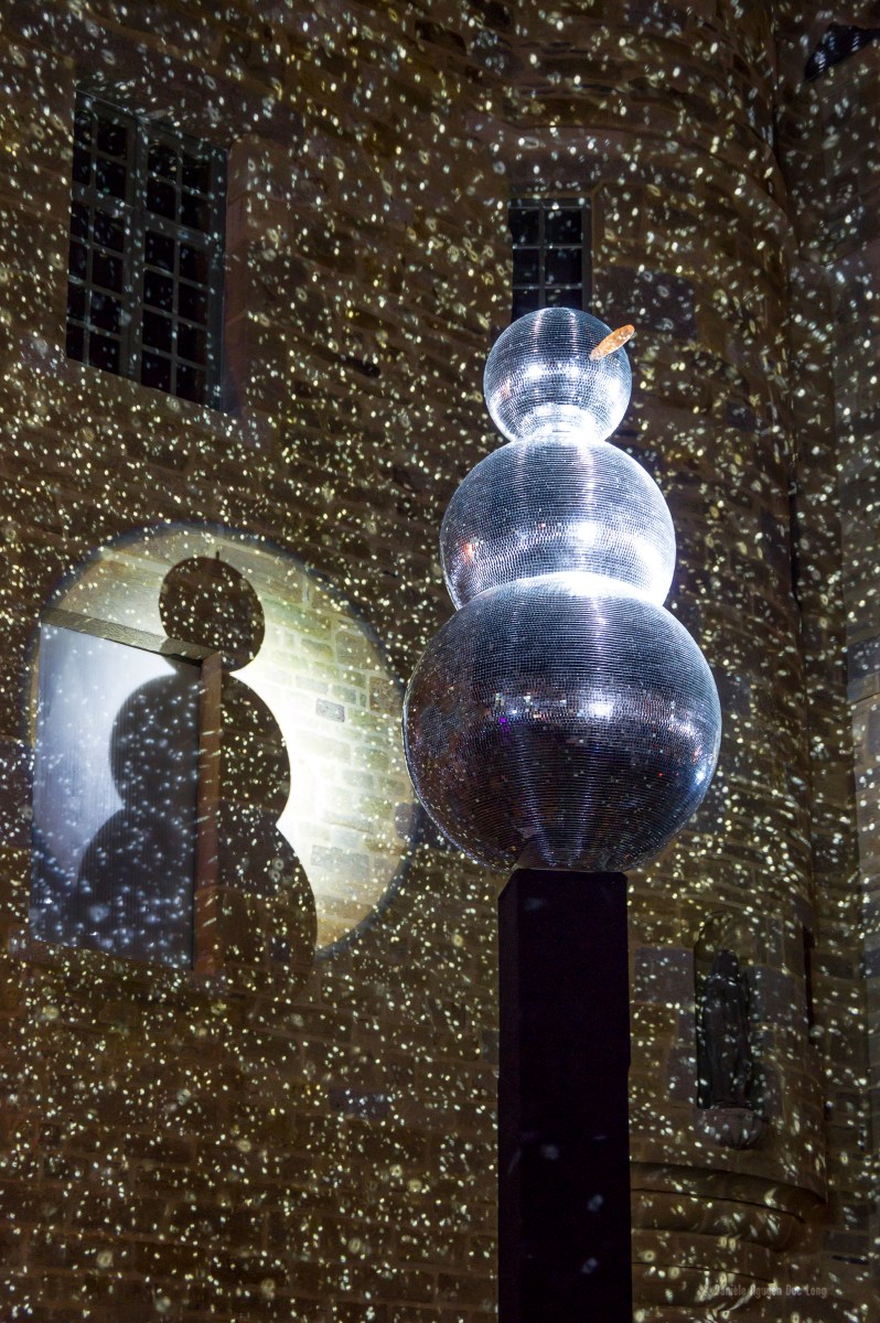 Bretagne, décorations noël landerneau, finistère, illuminations ville de Landerneau, Landerneau, les bonhommes de neige de Landerneau, pont de Rohan de nuit à Landerneau, pont de Rohan illuminé, Pont de Rohan Landerneau