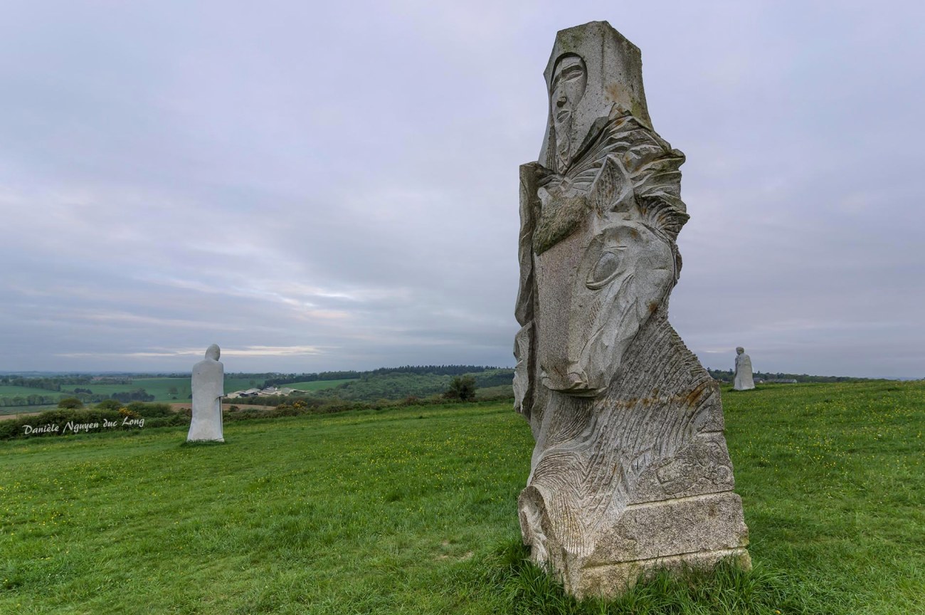 La Vallée des Saints à Quénéquillec CARNOËT - Derc'hen La Vallée des Saints à Quénéquillec CARNOËT - Derc'hen