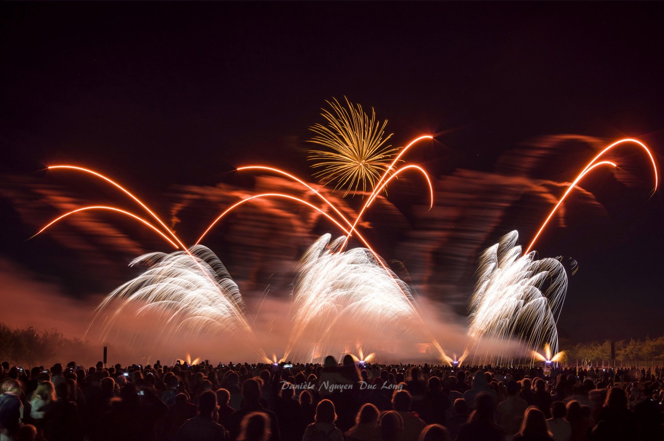 Feu d'artifice baroque au château de Kerjean, 400 ans de marquisat château de Kerjean, Saint-Vougay , Bretagne, Finistère, feu d'artifice,