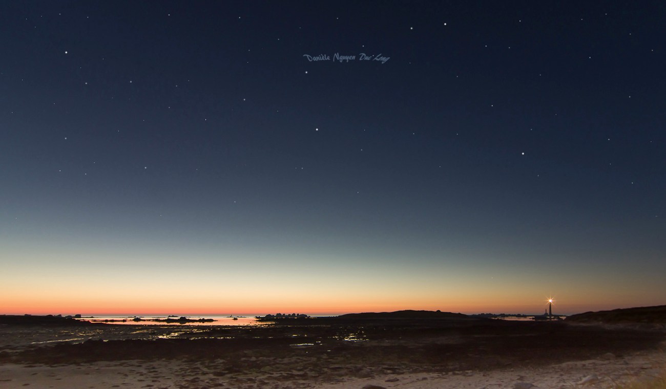 photo début de nuit entre l'île vierge et l'île Wrac'h, Lilia, Plouguerneau, Bretagne, Finistère