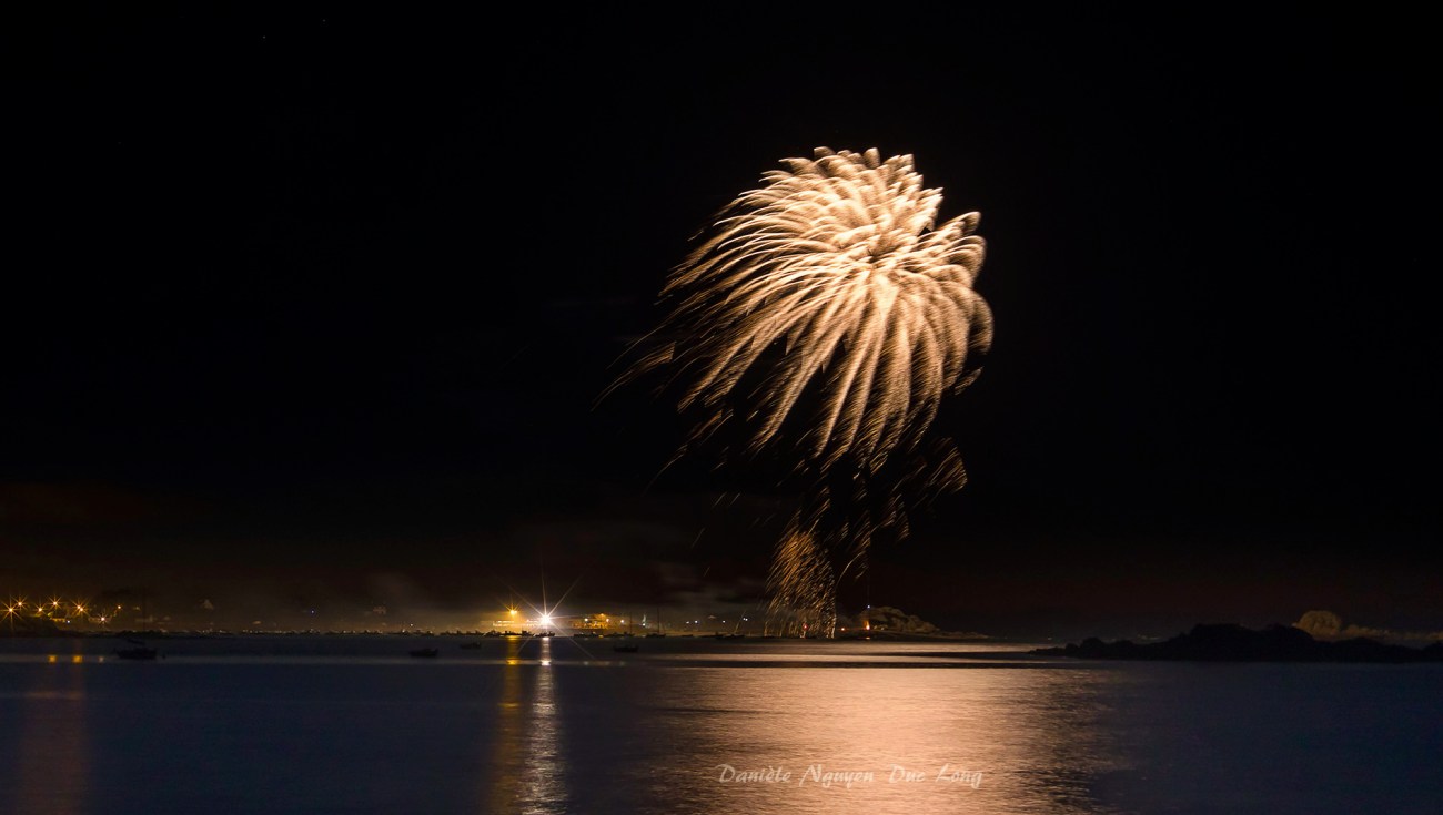 feu d'artifice port de Korejou 50 ans SMSN, Plouguerneau, Bretagne, finistère