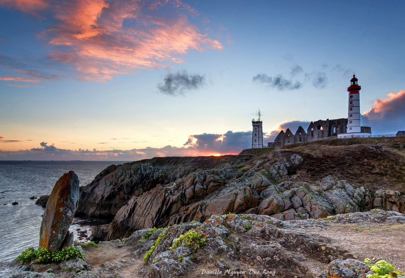 fin du jour à la pointe Saint-Mathieu, pointe Saint-Mathieu, Bretagne, Finistère 