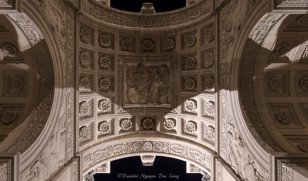 sous l'arc de Triomphe du Carrousel, Paris, Paris 1er, Paris bye night